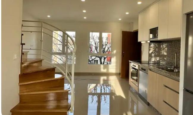 Apartment Lumineux Acces Privatif.